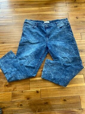 Stitches Men's Acid Wash Blue Relaxed Jeans